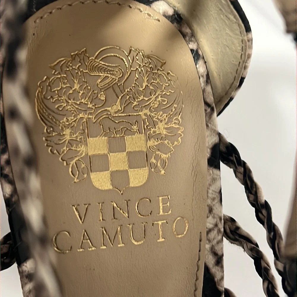 VINCE CAMUTO Women's Strappy Snake Print Heels Sz 7.5 - Picture 4 of 9